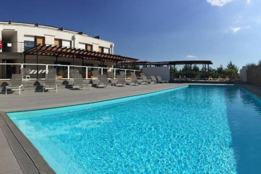 104 Douce Provence Au Calme Face A La Piscine Daire Éguilles Dış mekan fotoğraf